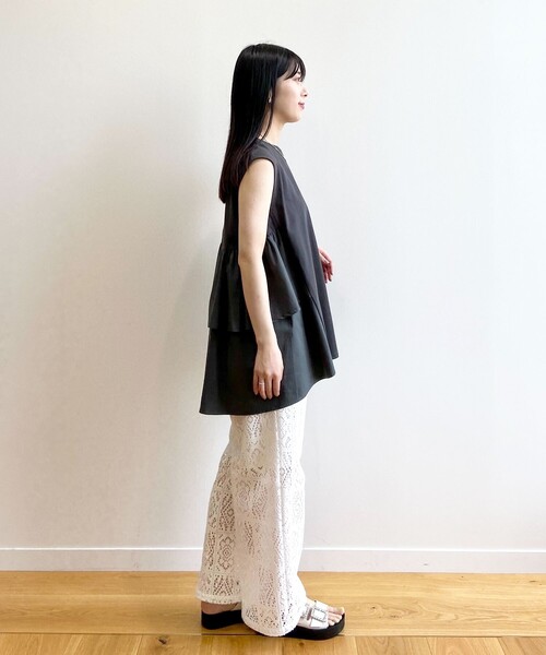 OPAQUE.CLIP(オペークドットクリップ)の「◆スクエアレースワイドイージーパンツ【イージーケア/洗濯機洗い可】(その他パンツ・レディース・オフホワイト/ブラック・36/38/40)」の18枚目の写真