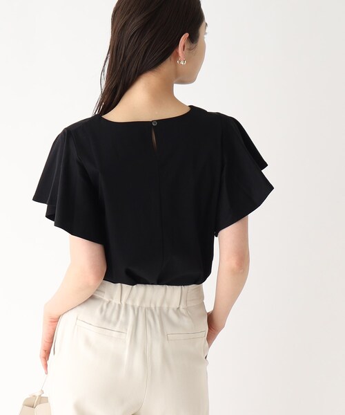 OPAQUE.CLIP（オペークドットクリップ）の「◆シルク調コットン フリルスリーブカットソー【UV/接触冷感/イージーケア/洗濯機洗い可】（Tシャツ/カットソー・レディース・ピンク系/ブラック/ブラウン系その他/ホワイト系・36/38/40/42）」の18枚目の写真