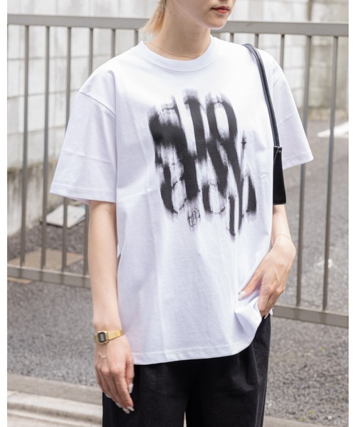 SLOWACID（スローアシッド）の「【UNISEX】SLOW ACID／BLURRY LOGO T 2908779（Tシャツ/カットソー・レディース・ブラック/カーキ/ホワイト/ピンク・SMALL/MEDIUM/LARGE）」の8枚目の写真