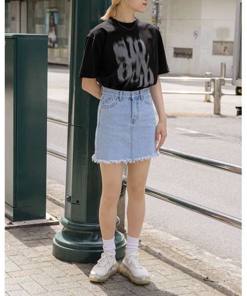 SLOWACID（スローアシッド）の「【UNISEX】SLOW ACID／BLURRY LOGO T 2908779（Tシャツ/カットソー・レディース・ブラック/カーキ/ホワイト/ピンク・SMALL/MEDIUM/LARGE）」の10枚目の写真