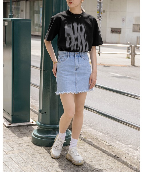 SLOWACID（スローアシッド）の「【UNISEX】SLOW ACID／BLURRY LOGO T 2908779（Tシャツ/カットソー・レディース・ブラック/カーキ/ホワイト/ピンク・SMALL/MEDIUM/LARGE）」の11枚目の写真