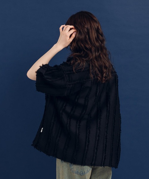 MUHET（ミュエータ）の「フリンジストライプシャツ（シャツ/ブラウス・レディース・ブラック/カーキ/ライトベージュ・MEDIUM/X-LARGE）」の21枚目の写真