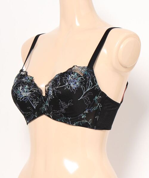 Triumph（トリンプ）の「【脇から寄せて、スリムに盛れる】天使のブラ スリムライン 極上ライト564 ブラジャー【D,E,Fカップ】TR564 WHU（ブラジャー・レディース・ライトブルー/ベージュ/オレンジ/ブラック・F80/E70/D75/F70/D70/E75/F75/D90/E95/E80/D65/D95/D80/E90/E65/E85/D85/F65）」の14枚目の写真