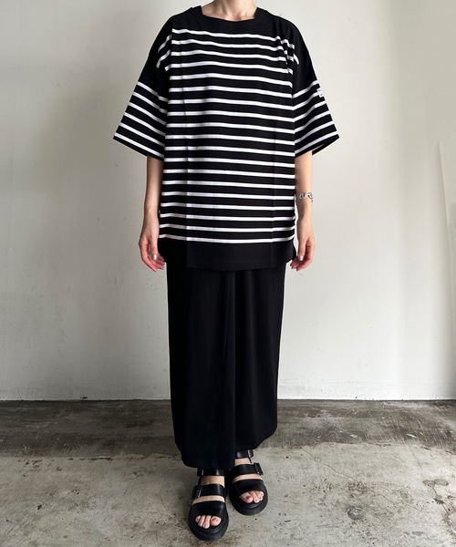 COMMON WARE（コモンウェアー）の「ST:MONTKEMMEL モンケメル BASQUE SHIRTS バスクシャツ（Tシャツ/カットソー・レディース・ベージュ×ブラック/ネイビー/ホワイト×ブルー/ホワイト×ブラック/ブラック×ホワイト・36/38/40）」の4枚目の写真