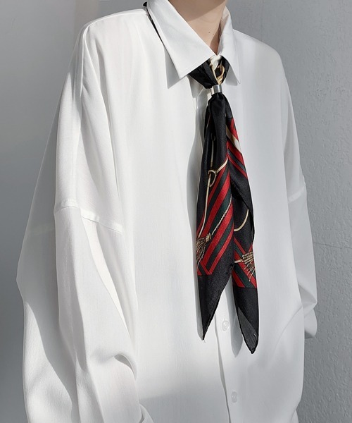 FVLMEN(フルメン)の「【FVLMEN】multi pattern ring scarf /マルチパターン リング スカーフ(バンダナ/スカーフ・メンズ・ネイビー×ホワイト/イエロー/レッド/ホワイト×レッド/ブラック×レッド/ブラック×グリーン/テラコッタ/ホワイト×ネイビー/ブラック×イエロー/ベージュ×ブラック/ブラック/ホワイト×グリーン/サックスブルー/ネイビー/マジェンタ/ブルー/ダークブラック/オレンジ/グリーン・FREE)」の5枚目の写真