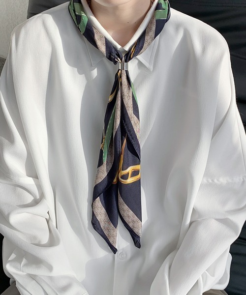 FVLMEN(フルメン)の「【FVLMEN】multi pattern ring scarf /マルチパターン リング スカーフ(バンダナ/スカーフ・メンズ・ネイビー×ホワイト/イエロー/レッド/ホワイト×レッド/ブラック×レッド/ブラック×グリーン/テラコッタ/ホワイト×ネイビー/ブラック×イエロー/ベージュ×ブラック/ブラック/ホワイト×グリーン/サックスブルー/ネイビー/マジェンタ/ブルー/ダークブラック/オレンジ/グリーン・FREE)」の7枚目の写真