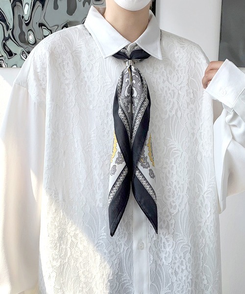 FVLMEN(フルメン)の「【FVLMEN】multi pattern ring scarf /マルチパターン リング スカーフ(バンダナ/スカーフ・メンズ・ネイビー×ホワイト/イエロー/レッド/ホワイト×レッド/ブラック×レッド/ブラック×グリーン/テラコッタ/ホワイト×ネイビー/ブラック×イエロー/ベージュ×ブラック/ブラック/ホワイト×グリーン/サックスブルー/ネイビー/マジェンタ/ブルー/ダークブラック/オレンジ/グリーン・FREE)」の8枚目の写真