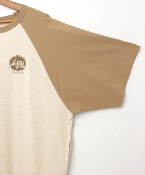 andme（アンドミー）の「配色ラグラン半袖プリントTシャツワンピース（ワンピース・レディース・ブルー/チャコールグレー/グレー/ベージュ・M）」の6枚目の写真