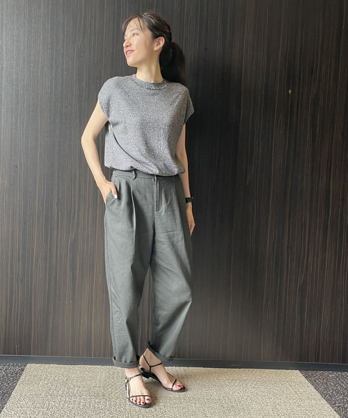 COMME CA MODELS（コムサモデルズ）の「サテン　テーパード　パンツ（その他パンツ・レディース・グリーン/ホワイト・X-SMALL/SMALL/MEDIUM/LARGE/X-LARGE）」の4枚目の写真