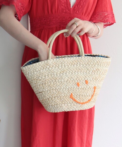 fredy emue（フレディエミュ）の「SMILEYカゴバッグ（かごバッグ・レディース・ブルー/オレンジ・FREE）」の4枚目の写真