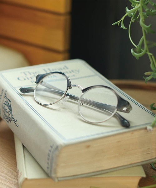 DULTON(ダルトン)の「READING GLASSES/ リーディンググラス(老眼鏡)(メガネ・メンズ・グレー/ブラック/ブラウン/ライトグレー・度数+1.5/度数+2.0/度数+1.0)」の3枚目の写真
