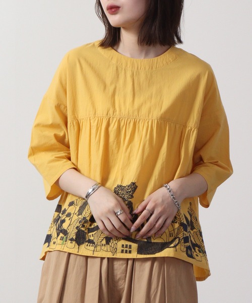 Emago（イマゴ）の「EMAGO おうちと植物刺繍ブラウス（シャツ/ブラウス・レディース・ホワイト/イエロー/チャコール・FREE）」の11枚目の写真