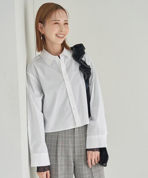 ROPE' PICNIC(ロペピクニック)の「スタイルアップが叶うクロップドシャツ(シャツ/ブラウス・レディース・ネイビー/オフホワイト・38)」の3枚目の写真