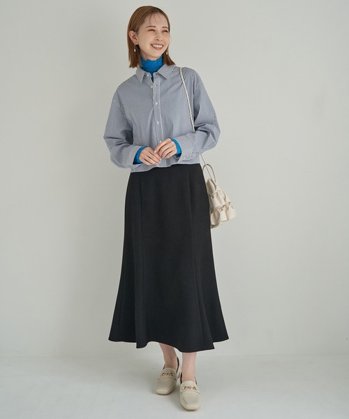 ROPE' PICNIC(ロペピクニック)の「スタイルアップが叶うクロップドシャツ(シャツ/ブラウス・レディース・ネイビー/オフホワイト・38)」の7枚目の写真