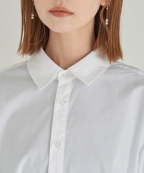 ROPE' PICNIC(ロペピクニック)の「スタイルアップが叶うクロップドシャツ(シャツ/ブラウス・レディース・ネイビー/オフホワイト・38)」の4枚目の写真