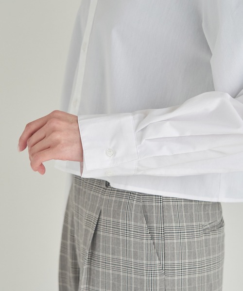 ROPE' PICNIC(ロペピクニック)の「スタイルアップが叶うクロップドシャツ(シャツ/ブラウス・レディース・ネイビー/オフホワイト・38)」の18枚目の写真