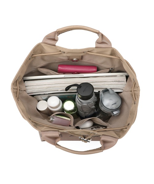 Ungrid（アングリッド）の「【Ungrid/アングリッド】ナイロン ロゴテープ　牛革ハンドル　2WAY 巾着トートバッグ（トートバッグ・レディース・グレイッシュベージュ/ブラック/ブラック系その他/ベージュ/アイボリー・FREE）」の14枚目の写真