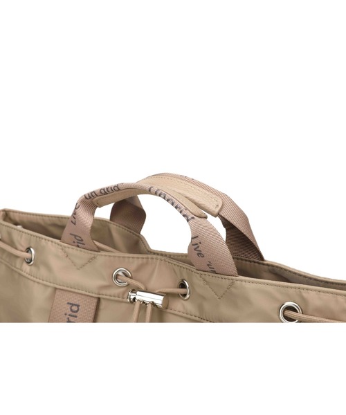 Ungrid（アングリッド）の「【Ungrid/アングリッド】ナイロン ロゴテープ　牛革ハンドル　2WAY 巾着トートバッグ（トートバッグ・レディース・グレイッシュベージュ/ブラック/ブラック系その他/ベージュ/アイボリー・FREE）」の17枚目の写真