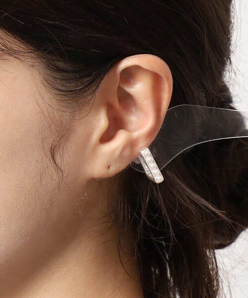 SHOO・LA・RUE(シューラルー)の「◆【2点セット】スクエアイヤカフ(イヤリング・レディース・シルバー/ゴールド・00)」の5枚目の写真