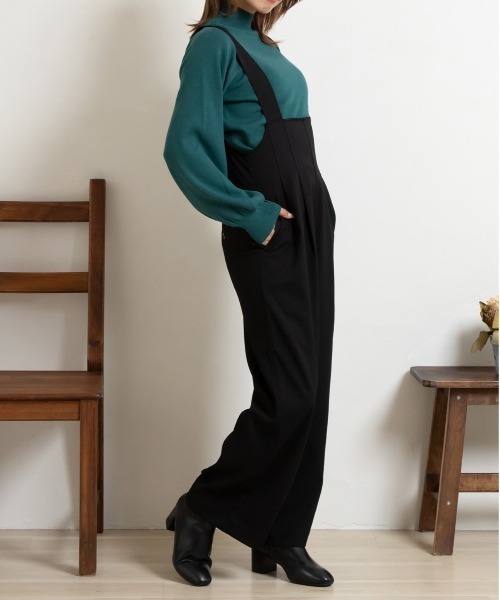 attiree(アティレー)の「【なめらかカシミヤタッチ】ハイネックボリュームスリーブニットトップス(ニット/セーター・レディース・ブラック/レッド/ブルー/グリーン/アイボリー/ライトベージュ/グレイッシュベージュ/ブラウン/ピンク・SMALL/MEDIUM/LARGE)」の18枚目の写真