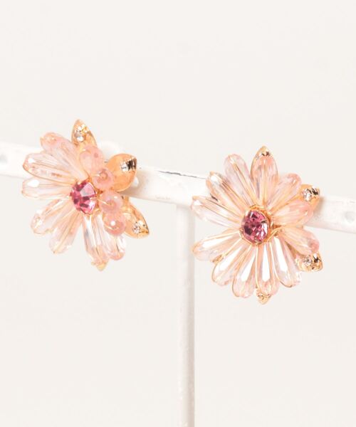 tone（トーン）の「【charme by pimo 】マーガレット ビーズ 花 イヤリング(MA)（イヤリング・レディース・クリア/ピンク/イエロー/ホワイト/ライトパープル/ブルー系その他/ベージュ/レッド/グリーン/ダークパープル/ブルー系その他2/ライトブルー/ブラック/オレンジ/ブルー/ライトグリーン・FREE）」の21枚目の写真