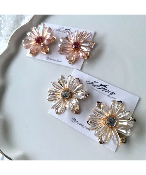 tone（トーン）の「【charme by pimo 】マーガレット ビーズ 花 イヤリング(MA)（イヤリング・レディース・クリア/ピンク/イエロー/ホワイト/ライトパープル/ブルー系その他/ベージュ/レッド/グリーン/ダークパープル/ブルー系その他2/ライトブルー/ブラック/オレンジ/ブルー/ライトグリーン・FREE）」の17枚目の写真