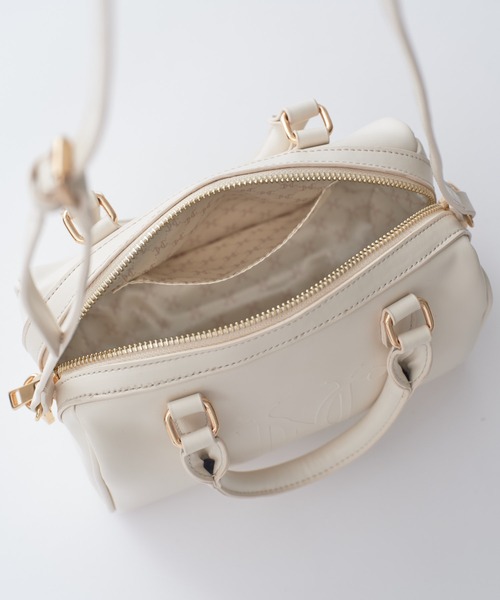 one after another NICE CLAUP（ワンアフターアナザーナイスクラップ）の「エンブレムボストンバッグ（ハンドバッグ・レディース・ブラウン/ブラック/アイボリー・FREE）」の6枚目の写真