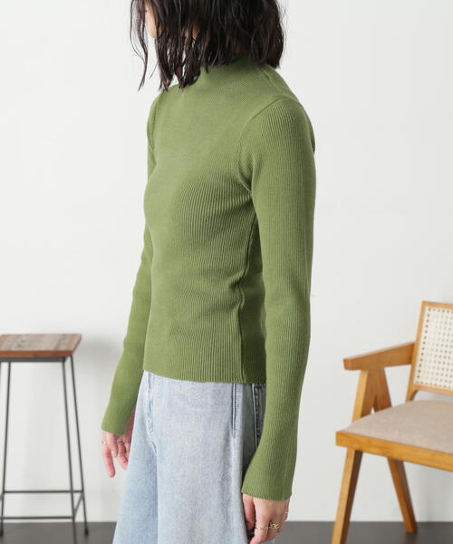 FREE'S MART（フリーズマート）の「◆［洗える］マシンウォッシャブルボトルネックニット（ニット/セーター・レディース・ブラック/ラベンダー/オフホワイト/ホワイト系その他/グリーン・FREE）」の11枚目の写真