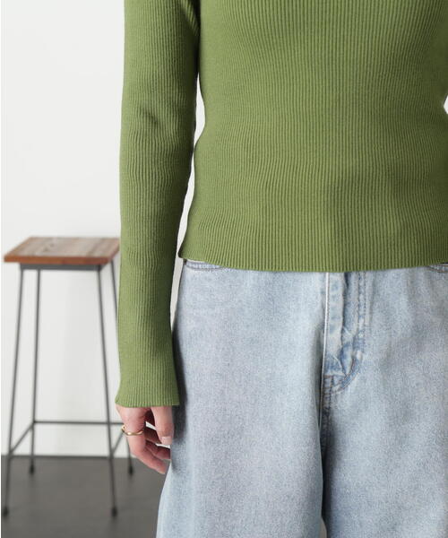 FREE'S MART（フリーズマート）の「◆［洗える］マシンウォッシャブルボトルネックニット（ニット/セーター・レディース・ブラック/ラベンダー/オフホワイト/ホワイト系その他/グリーン・FREE）」の15枚目の写真