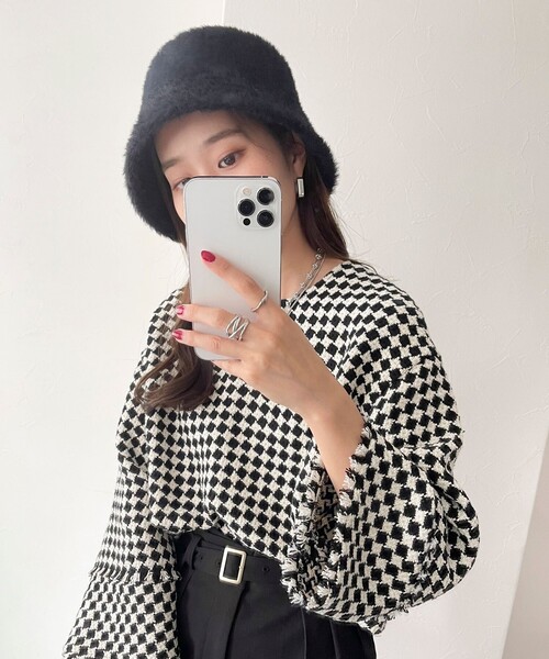 fredy emue（フレディエミュ）の「シャギーバケットハット（ハット・レディース・アイボリー/ブラック・FREE）」の2枚目の写真