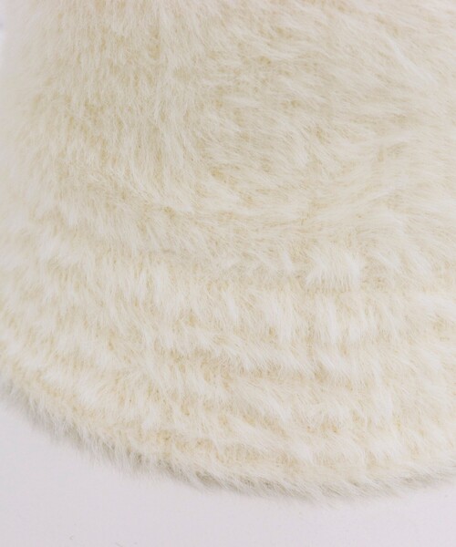 fredy emue（フレディエミュ）の「シャギーバケットハット（ハット・レディース・アイボリー/ブラック・FREE）」の9枚目の写真