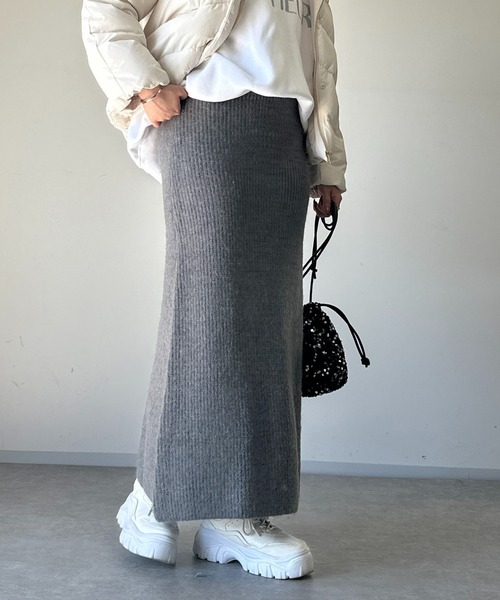 un dix cors（アンディコール）の「畦編みニットスカート（スカート・レディース・チャコールグレー/ライトグレー・FREE）」の3枚目の写真