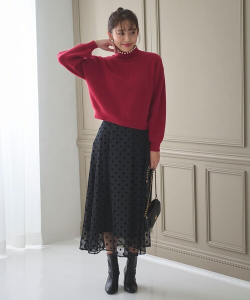 Feroux(フェルゥ)の「パール襟 ニット(ニット/セーター・レディース・ホワイト系/レッド系/ブラック系・F)」の4枚目の写真