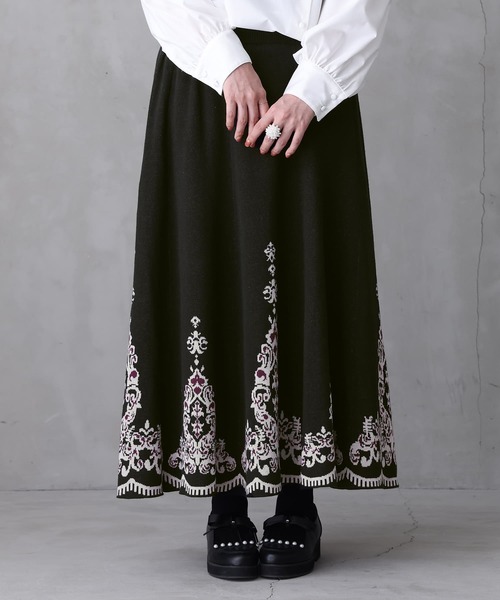 osharewalker（オシャレウォーカー）の「【廃盤】『モチーフ柄ニットジャカードスカート』（スカート・レディース・ブラック・2/1）」の7枚目の写真