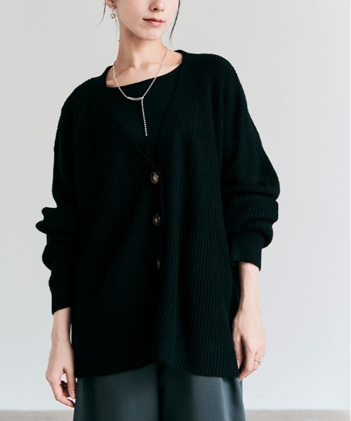kirakiraShop(キラキラショップ)の「Vネック オーバーニット カーディガン(カーディガン/ボレロ・レディース・ブラック/クリーム/ダークベージュ/ブラウン/パープル/グリーン・FREE)」の1枚目の写真