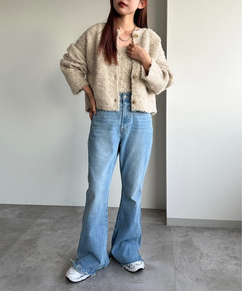apres jour mignon（アプレジュールミニョン）の「ふわふわ起毛カーディガン【ZOZOTOWN限定アイテム】【SETUP着用可能】（カーディガン/ボレロ・レディース・グレー/アイボリー/ブルー・X-LARGE/フリー）」の8枚目の写真