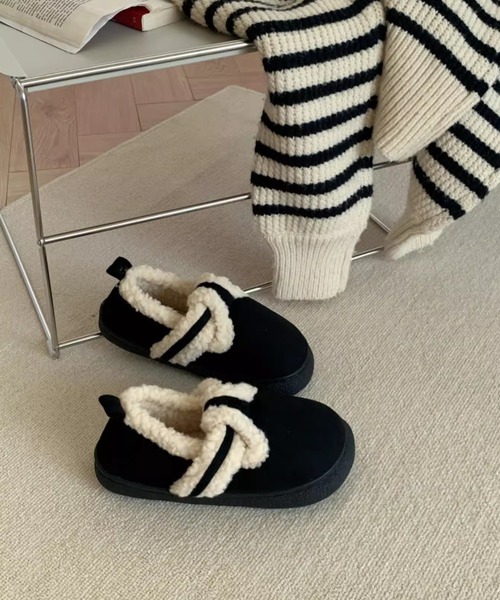 Vipoa(ヴィポア)の「スエードモコモコムートンスリッポン(スリッポン・レディース・ブラック/ブラウン/ベージュ・SMALL/LARGE/MEDIUM)」の8枚目の写真