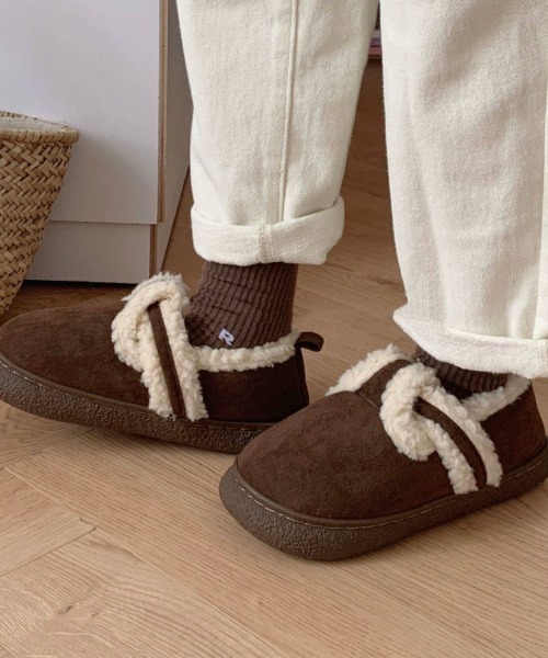 スエードモコモコムートンスリッポン（スリッポン）｜Vipoa（ヴィポア