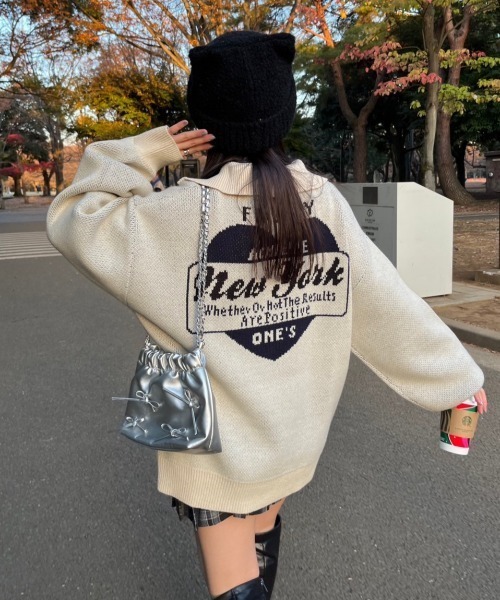 nemne store(ネンネストア)の「【低身長サイズあり】モチーフハーフジップニット(ニット/セーター・レディース・ネイビー系2/グレー/ボルドー/アイボリー/ライトブルー/ネイビー系1・SMALL/MEDIUM)」の10枚目の写真