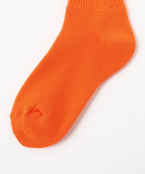 BEAMS JAPAN（ビームス　ジャパン）の「【別注】BEAMS JAPAN / 通学快足 ソックス Vol.2（ソックス/靴下・メンズ・ホワイト系その他2/オレンジ/ネイビー/ホワイト・25㎝～27㎝/23㎝～25㎝/21㎝～23㎝/27cm～29cm）」の5枚目の写真