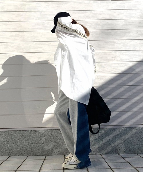 Q（キュー）の「ロゴリブドッキングシャツ（シャツ/ブラウス・レディース・ホワイト/ブルー系・MEDIUM）」の18枚目の写真