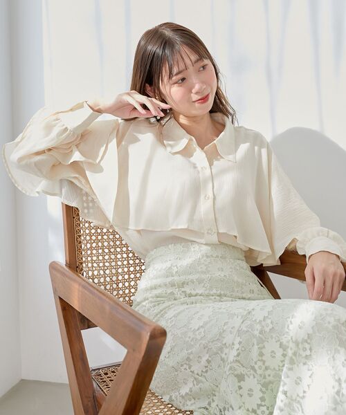 MAJESTIC LEGON（マジェスティックレゴン）の「肩あきケープブラウス（シャツ/ブラウス・レディース・ライトグレー/アイボリー/ブラック・MEDIUM）」の6枚目の写真