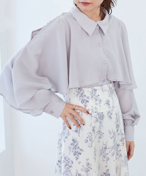 MAJESTIC LEGON（マジェスティックレゴン）の「肩あきケープブラウス（シャツ/ブラウス・レディース・ライトグレー/アイボリー/ブラック・MEDIUM）」の20枚目の写真