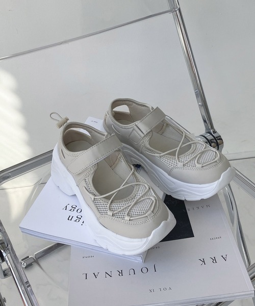 AS KNOW AS plus（アズノゥアズプラス）の「メッシュスニーカーサンダル（サンダル・レディース・ブラック/ホワイト/ベージュ・M/L）」の10枚目の写真