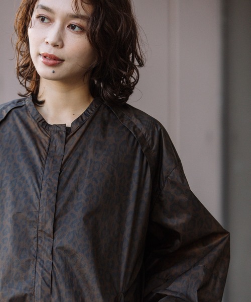 Munich(ミューニック)の「レオパードプリント7Dナイロンリップストップブルゾン(ミリタリージャケット・レディース・ライトグレー/ブラウン/ダークグレー・S)」の17枚目の写真