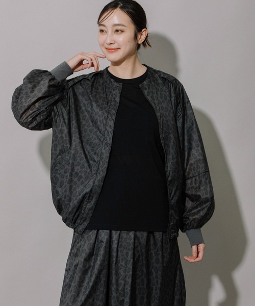 Munich(ミューニック)の「レオパードプリント7Dナイロンリップストップブルゾン(ミリタリージャケット・レディース・ライトグレー/ブラウン/ダークグレー・S)」の20枚目の写真