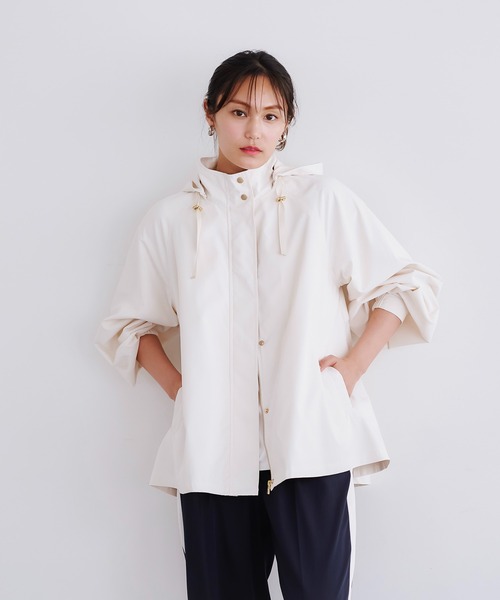 Emma Taylor(エマテイラー)の「2wayライトフレアーマウンテンパーカー(マウンテンパーカー・レディース・オフホワイト/ブラック/ベージュ・FREE)」の4枚目の写真