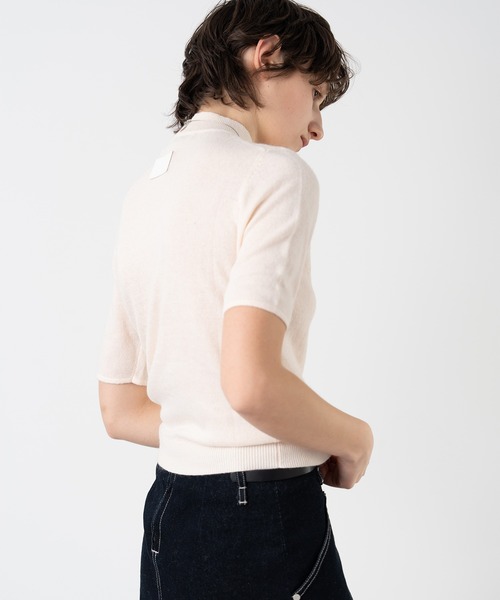 ELOOPS(イーループス)の「【ELOOPS】クルーネック フィットニットTシャツ・プルオーバー(Tシャツ/カットソー・レディース・ライトベージュ/チャコールグレー/ブルー・L/M/S)」の15枚目の写真