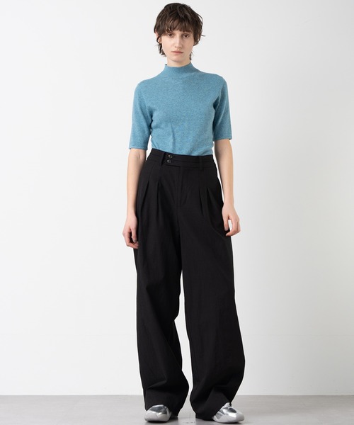 ELOOPS(イーループス)の「【ELOOPS】クルーネック フィットニットTシャツ・プルオーバー(Tシャツ/カットソー・レディース・ライトベージュ/チャコールグレー/ブルー・L/M/S)」の8枚目の写真