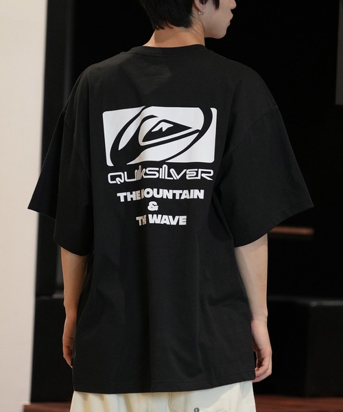 Quiksilver（クイックシルバー）の「【ムラサキスポーツ限定】QUIKSILVER/クイックシルバー 半袖Tシャツ/バックプリントTee オーバーサイズ QST242614M（Tシャツ/カットソー・メンズ・ホワイト×レッド/ホワイト×ブラック/ブラック×ホワイト・M/L）」の3枚目の写真